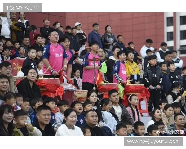 亳州业余足球比赛火热开赛 激烈对决展现地方足球风采